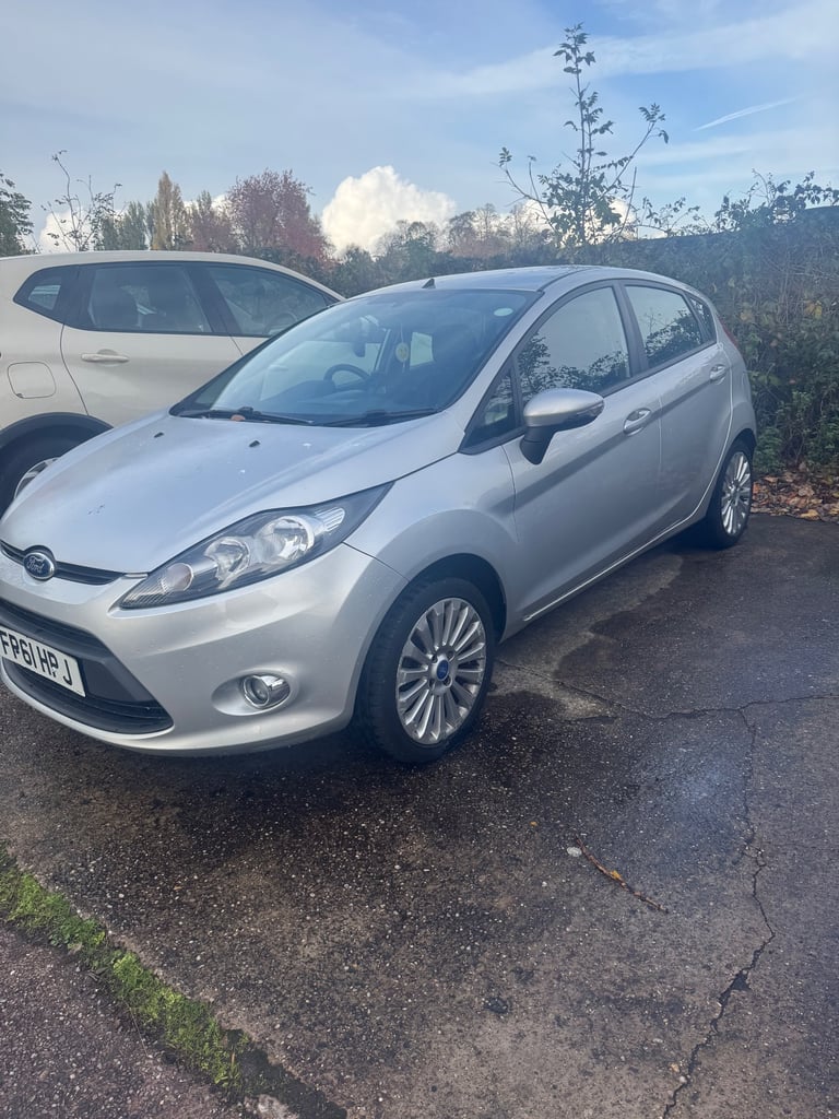 Ford, FIESTA, Hatchback, 2011, Manual, 1242 (cc), 5 doors