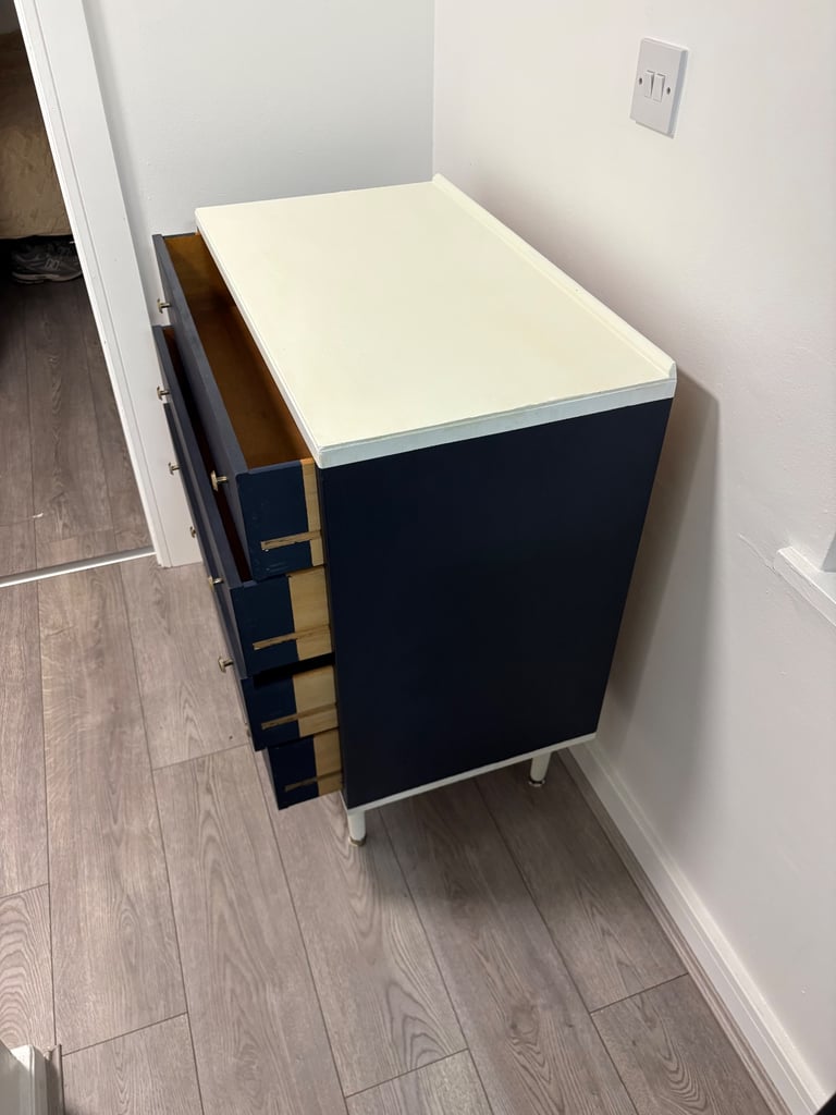 Twilight/ Navy Blue Chest Of Drawers