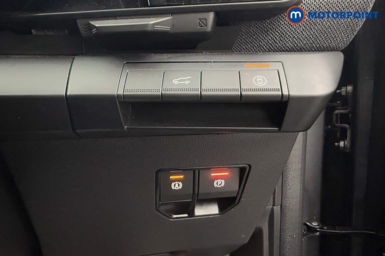 2025 Renault Scenic E-Tech 160kW Techno 87kWh Long Range 5dr Auto MPV Electric Automatic
