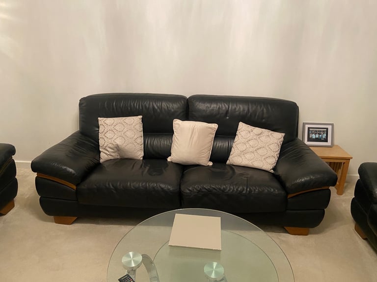 Black leather 3 piece sofa