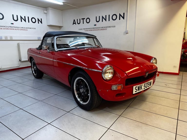 1981 MG MGB V8 CONVERTIBLE SEBRING REP Petrol Manual