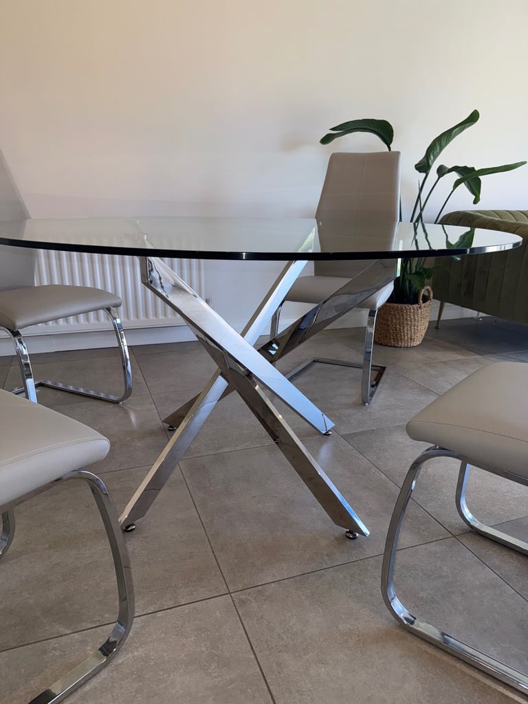 Table & 4 chairs