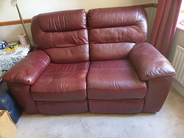 2 x 2 recliner sofas