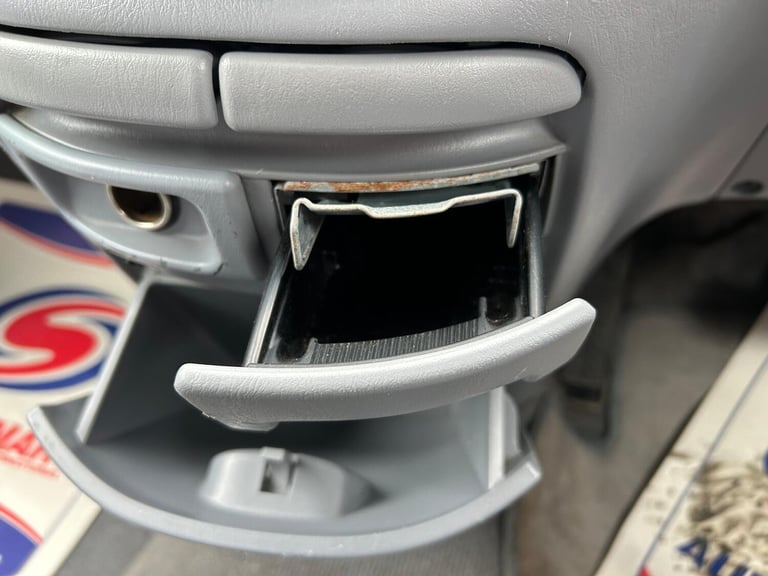 2001 Toyota Previa 2.4 CDX 5dr (7 Seats) MPV Petrol Automatic