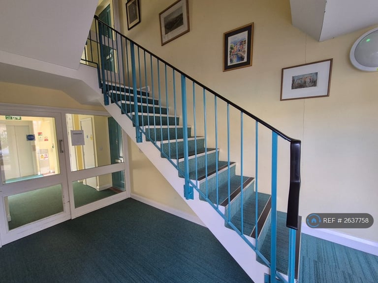 2 bedroom flat in Ainsworth Place, Cambridge, CB1 (2 bed) (#2637758)