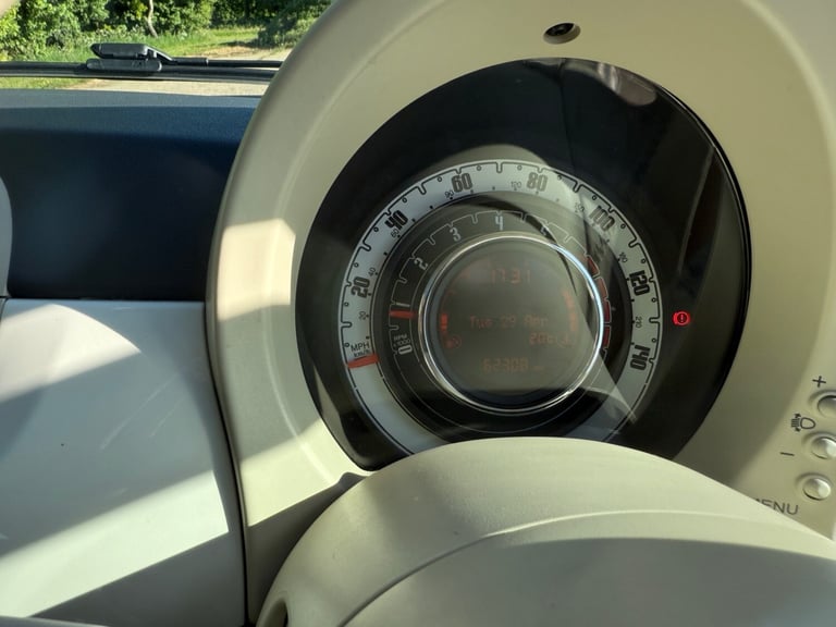  2015 Fiat 500 1.2 lounge pano roof 62.000 moles  