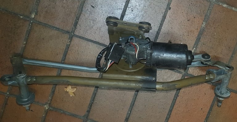 Mercedes Vito 112 CDI 2.2 Front Wiper Motor And Linkage 2003