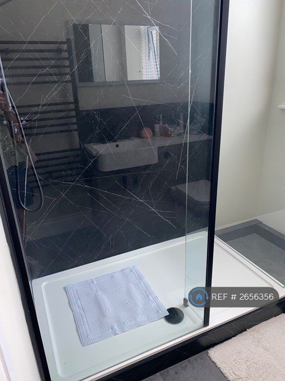 1 bedroom flat in The Salisbury, Scarborough, YO11 (1 bed) (#2656356)