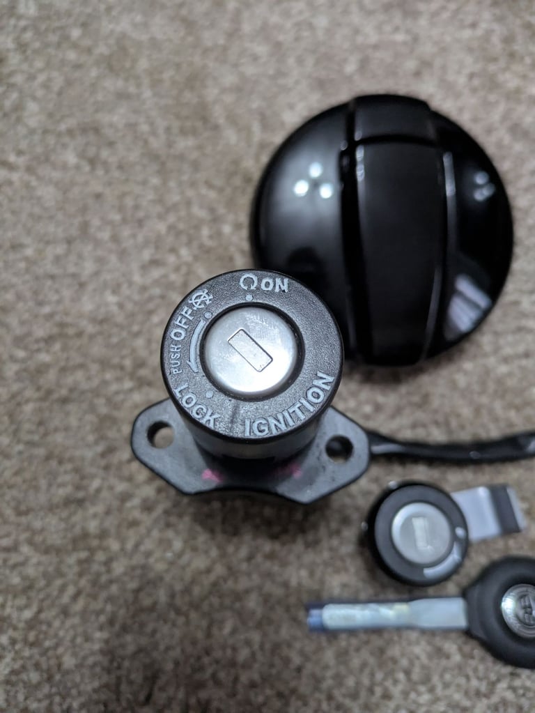 Royal Enfield Lock set for shotgun 650