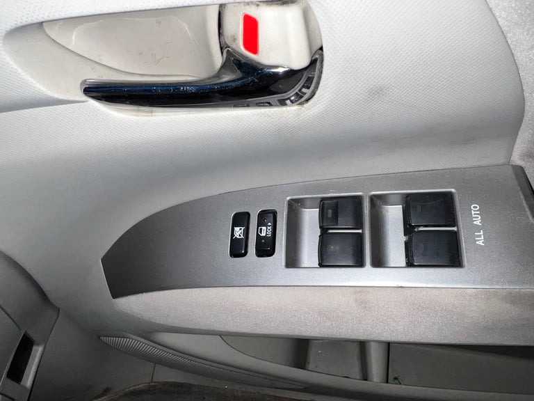 Toyota, 2006, 2360 (cc), E-Four Generation 