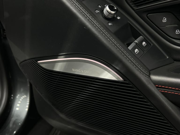  Audi R8 5.2 FSI V10 Spyder S Tronic quattro Euro 6 (s/s) 2dr Petrol Automatic