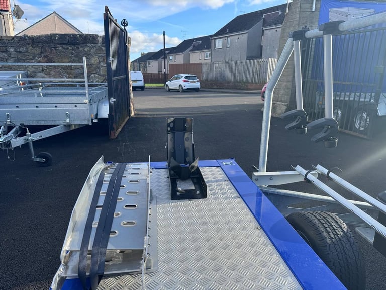 REDUCED PRICE!! SINGLE MOTORBIKE TRAILER WITH REMOVABLE BIKE RACK 750KG