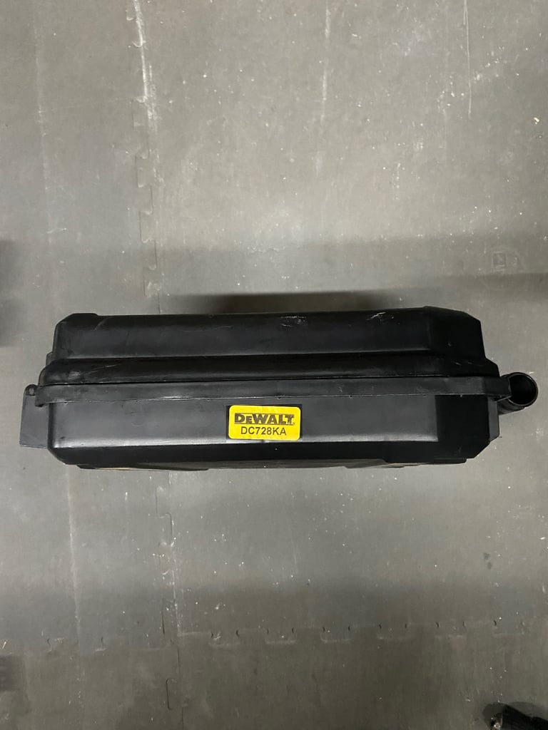 DeWalt DC728 14.4v Cordless Drill