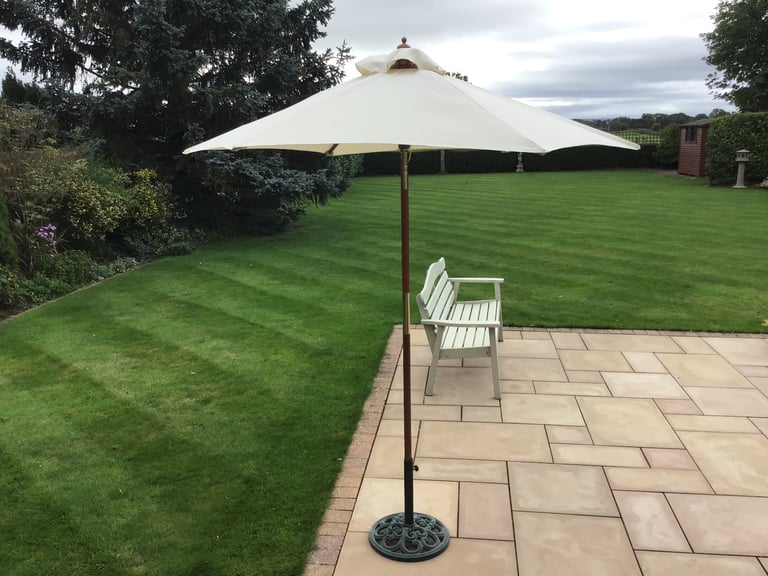 image for Garden Sun Shade and Stand