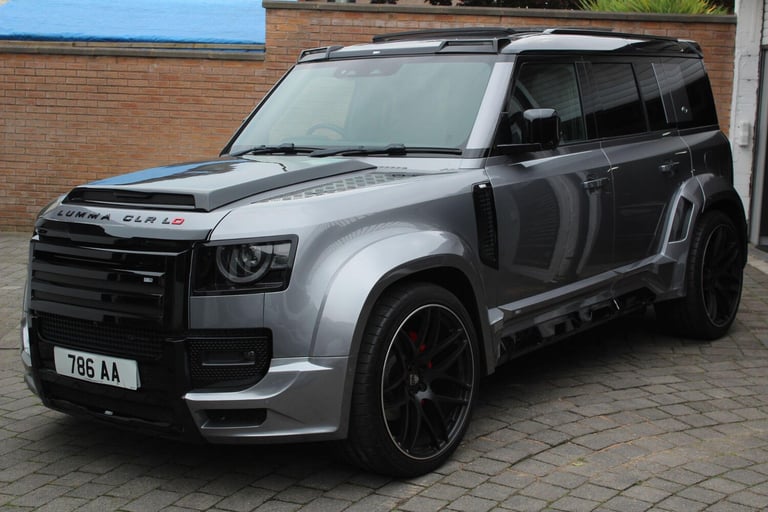 2023 Land Rover Defender 2.0 P400e X-Dynamic SE 110 5dr Auto ESTATE PETROL/ELECTRIC Automatic