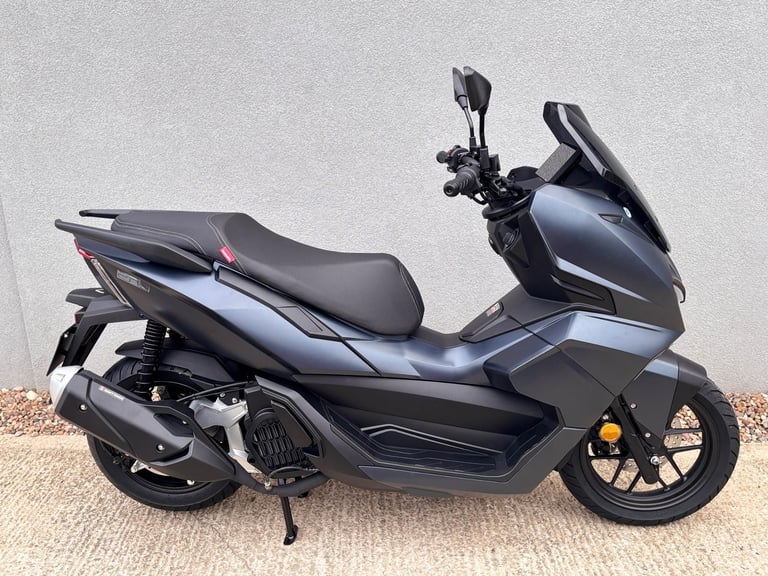image for Lexmoto D2 E55 BRAND NEW 