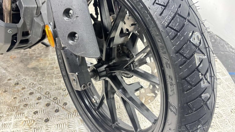 Yamaha MT-[Phone number removed]K 1 OWNER WARRANTY SERVICED 125CC LEARNER BIKE