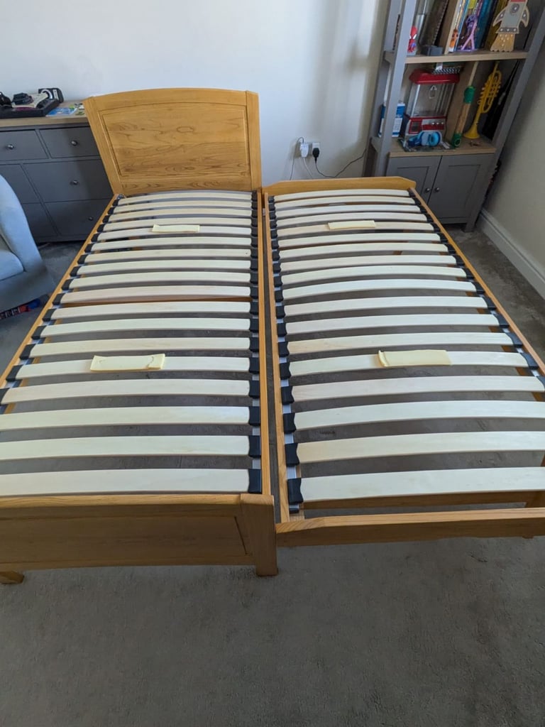 Light Oak Single Bed/Trundle Bed
