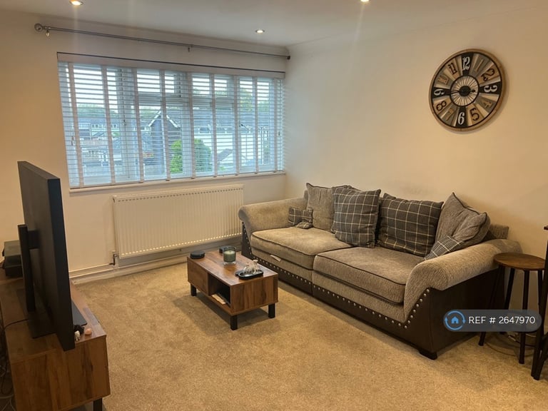 1 bedroom flat in Shepeshalls, Basildon, SS15 (1 bed) (#2647970)