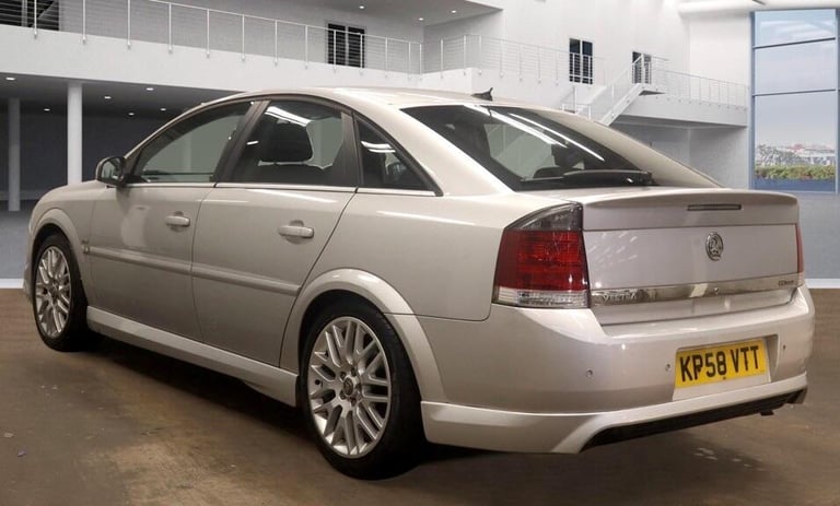 2009 Vauxhall Vectra 2.2i 16v SRi 5dr HATCHBACK Petrol Automatic
