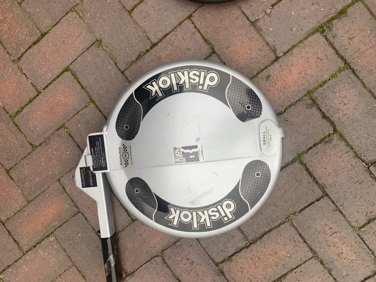 Disklok car steering wheel lock. Small, 35-38.9cm