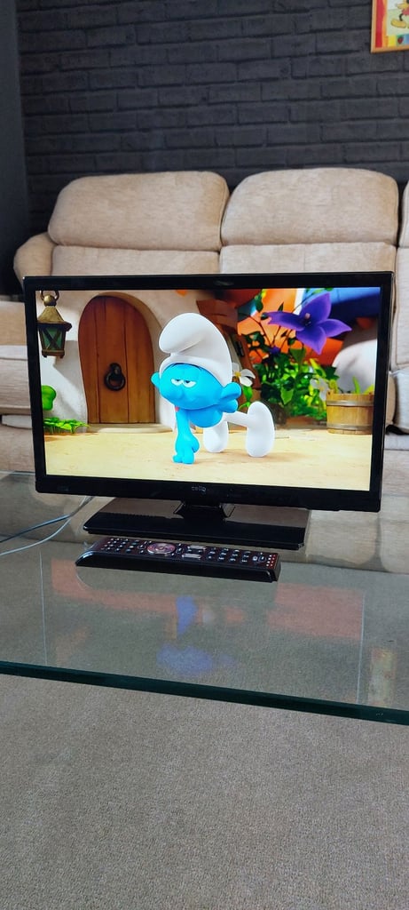 19 inch Cello Freeview Tv