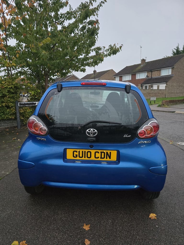 Toyota, AYGO, Hatchback, 2010, Manual, 998 (cc), 5 doors