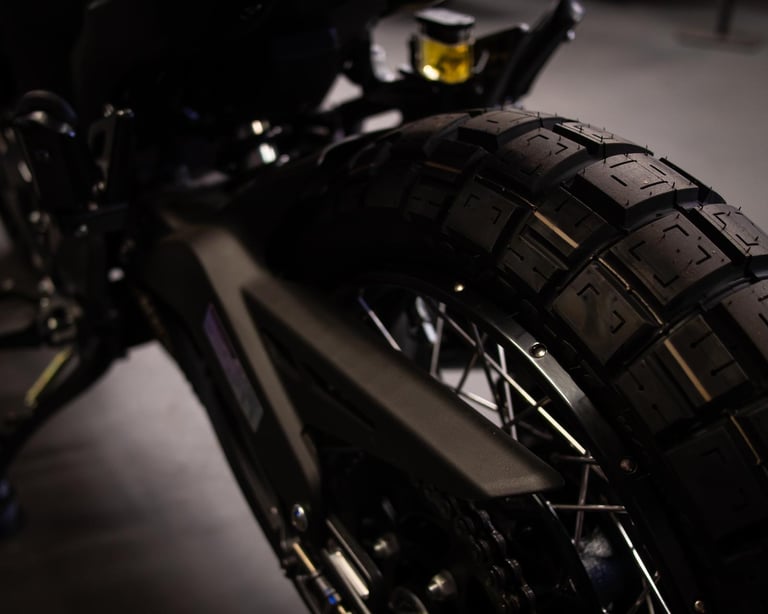 2025 Zontes ZT125-GK BRAND NEW 125cc SPORTS CAFE COMMUTER FROM ROAD AND TRIALS