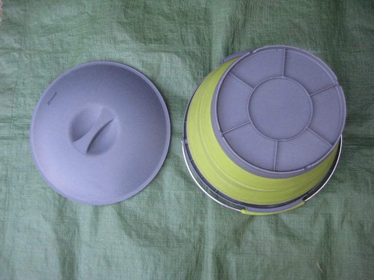 Outwell Lime Green 12 Litre Collapsible Water Carrier with Lid for £5.00