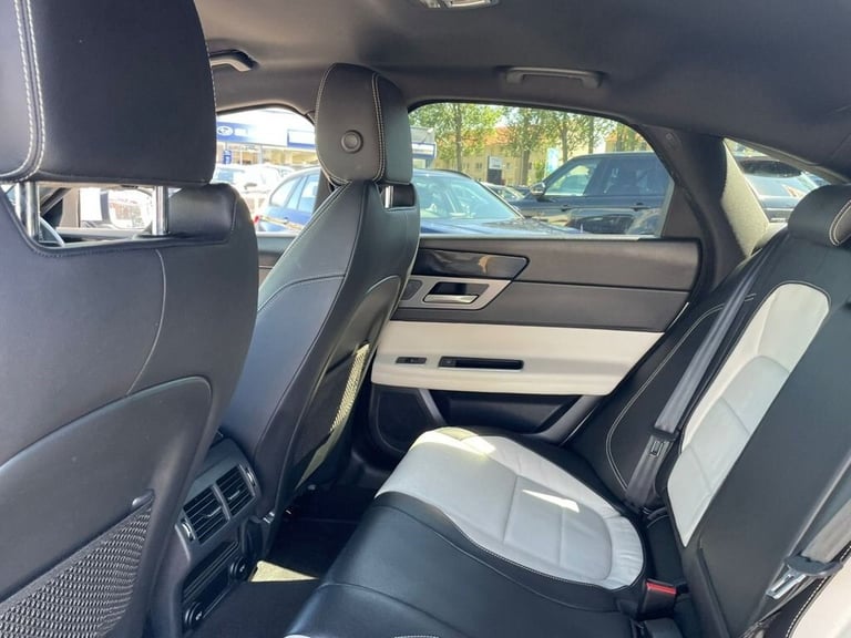 2018 Jaguar XF 2.0 D R-SPORT AWD 4d 177 BHP Saloon Diesel Automatic