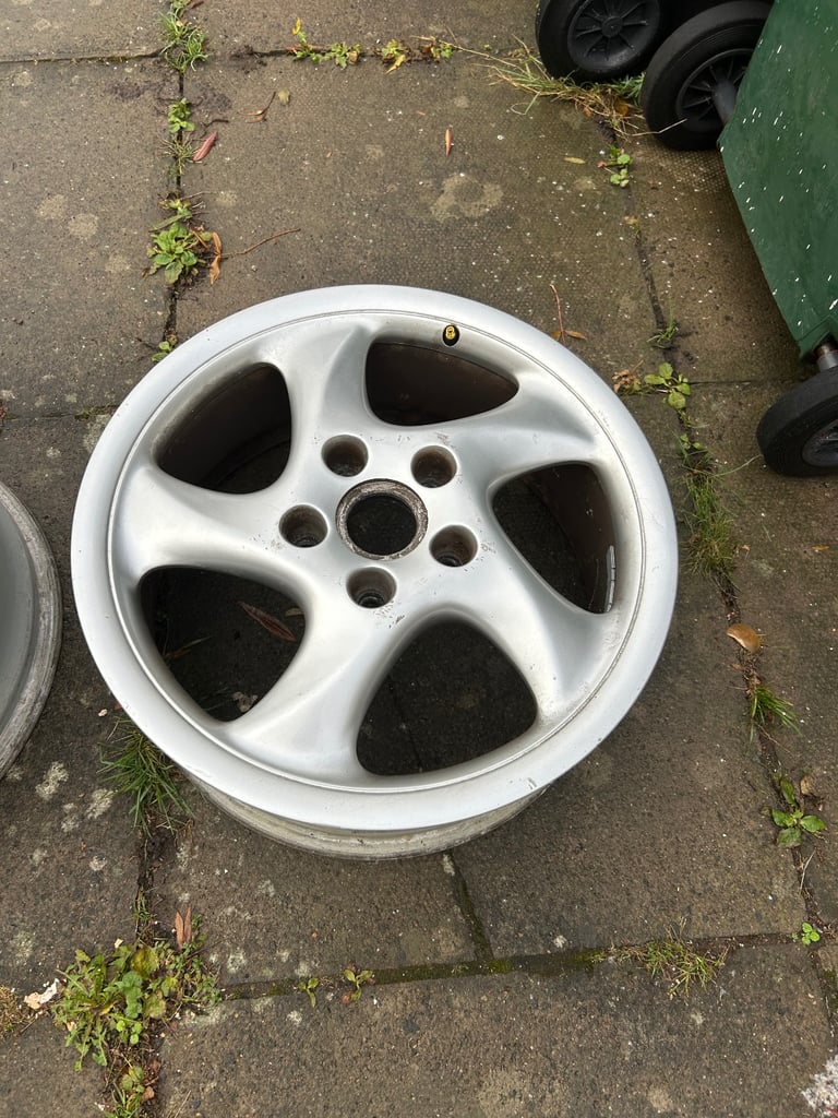 Original Porsche wheels - very good condition 