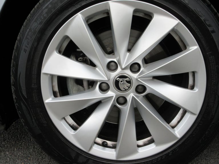 2024 Skoda Superb 1.5 TSI e-TEC MHEV SE Technology Estate 5dr Petrol Hybrid DSG Euro 6 (s/s)  EST...