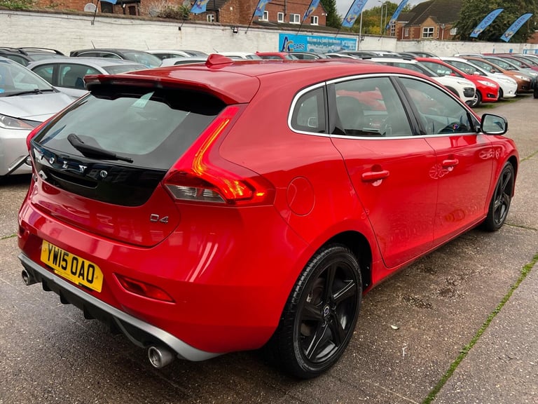 2015 Volvo V40 2.0 D4 R-Design Nav Hatchback 5dr Diesel Manual Euro 6 (s/s) (190 ps) HATCHBACK Di...