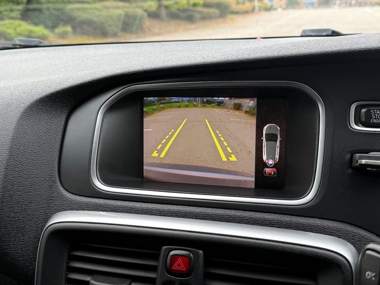 2017 Volvo V40 D2 [120] Inscription 5dr HATCHBACK Diesel Manual