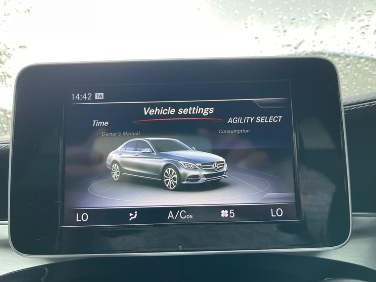 2014 Mercedes-Benz C Class 2.1 C250 BlueTEC AMG Line G-Tronic+ Euro 6 (s/s) 4dr SALOON Diesel Aut...