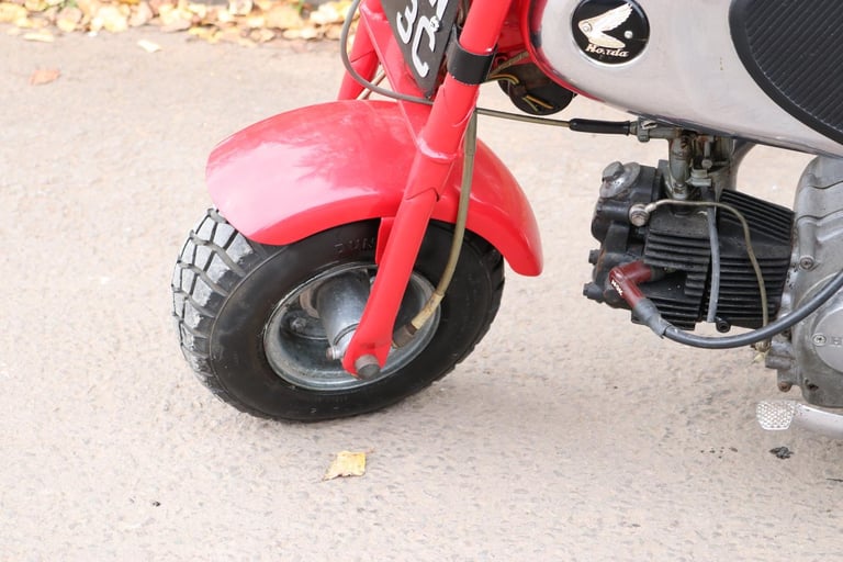 Honda CZ100 CZ100 Monkey Bike 1964 runs and rides!!