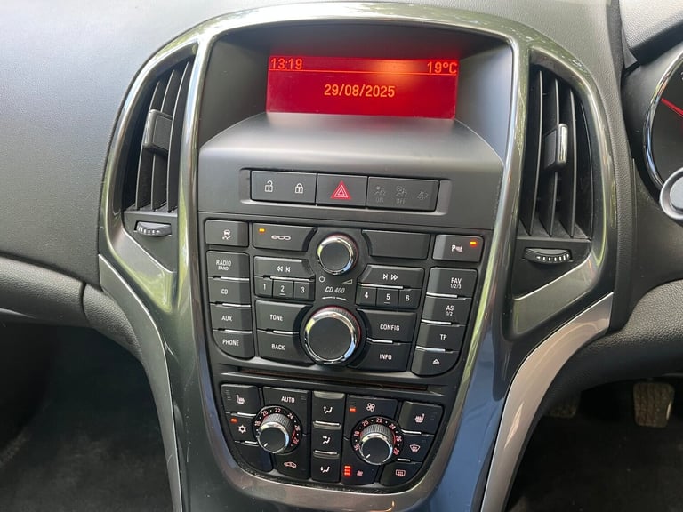 2014 Vauxhall Astra ELITE CDTI S/S ESTATE 6 SPEED MANUAL. Estate Diesel Manual