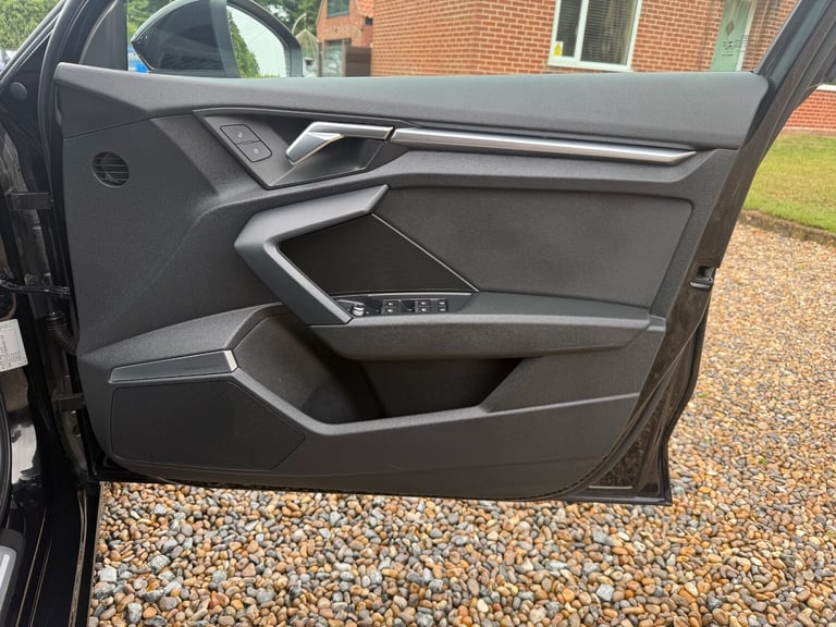 HUGE SPEC 2021 21 AUDI A3 2.0 - DIESEL AUTO S-TRONIC - SPORT - COMFORT &amp; SOUND !