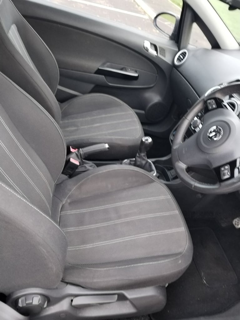 ✅ Vauxhall Corsa 1. 4 Turbo, Black Edition
