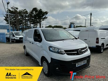 image for Vauxhall Vivaro L2H1 F2900 DYNAMIC S/S AIR CON EURO 6 ULEZ COMPLIANT 53K MILES