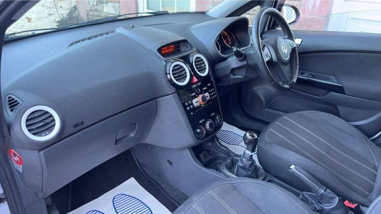 2014 Vauxhall Corsa 1.4 SXi 3dr HATCHBACK Petrol Manual