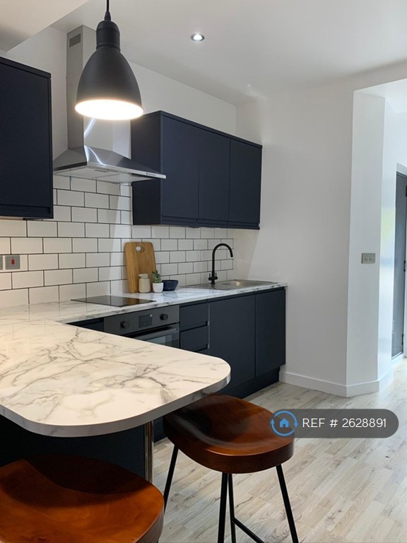 Studio flat in Holyhead Road, Bangor, LL57 (#2628891)