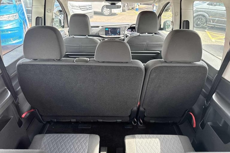 2025 Volkswagen Caddy 2.0 TDI 122ps Maxi Life 7 Seat DSG 2025 Van DIESEL Automatic