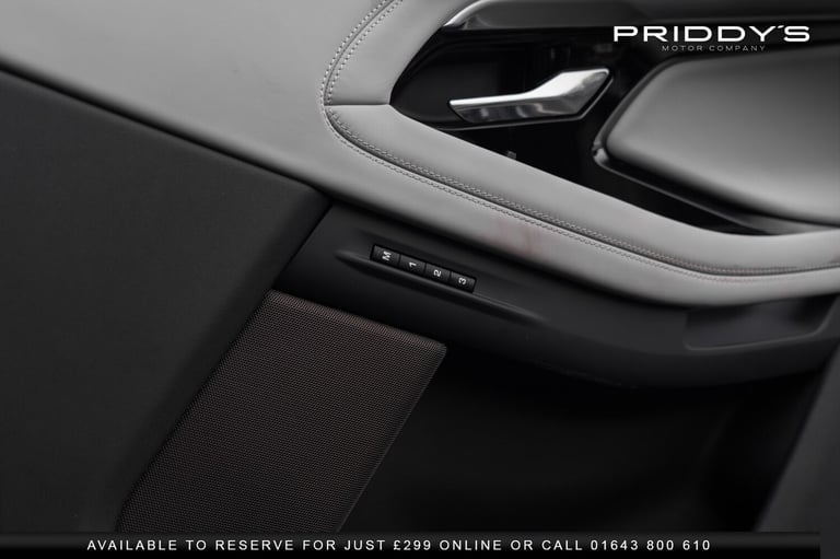 LAND ROVER RANGE ROVER EVOQUE 1.5 P300e 12.2kWh R-Dynamic HSE - Heated wheel,