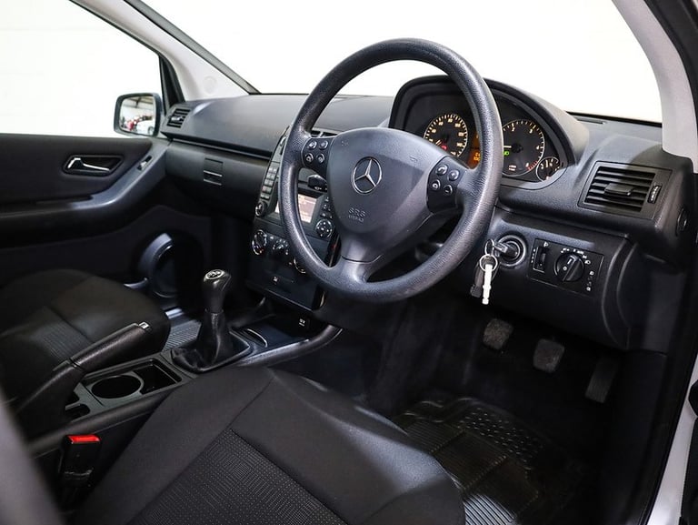 2011 Mercedes-Benz A-Class A160 CDI BlueEFFICIENCY Classic SE 5dr HATCHBACK DIESEL Manual