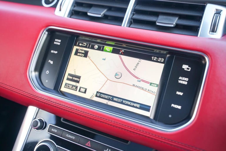 2014 Land Rover Range Rover Sport 3.0 SD V6 Autobiography Dynamic SUV 5dr Diesel Auto 4WD Euro 5 ...