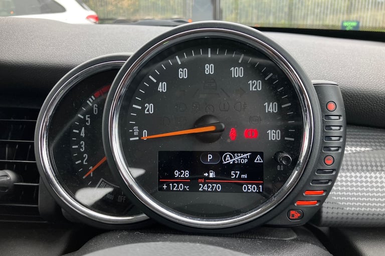 2016 MINI Hatch 1.5 Cooper 5dr Auto Hatchback PETROL Automatic