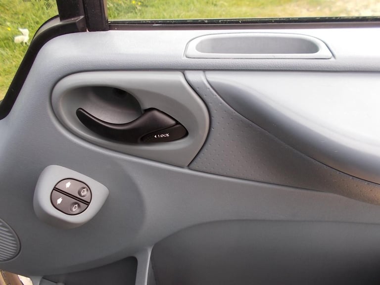 2014 FORD TRANSIT T300 6 SEAT WHEELCHAIR ACCESSIBLE DISABLED MOBILITY MINIBUS