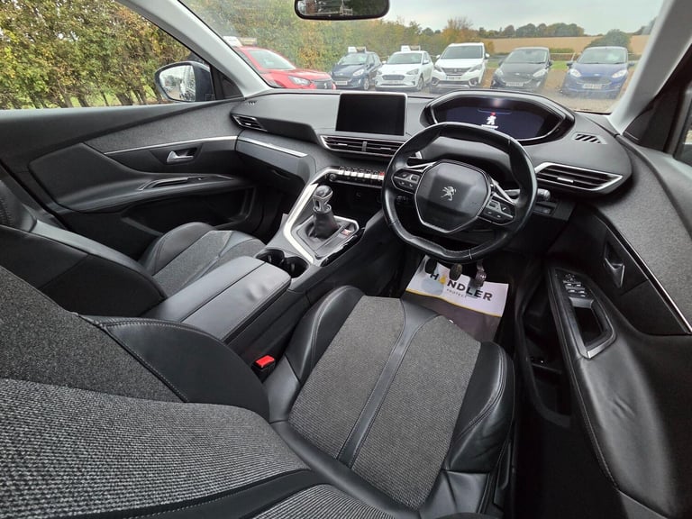 2018 Peugeot 3008 1.2 PureTech Allure Euro 6 (s/s) 5dr Petrol