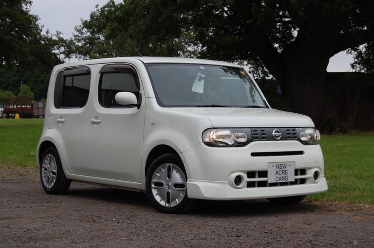 NISSAN CUBE 1.5 White Auto Petrol 2012